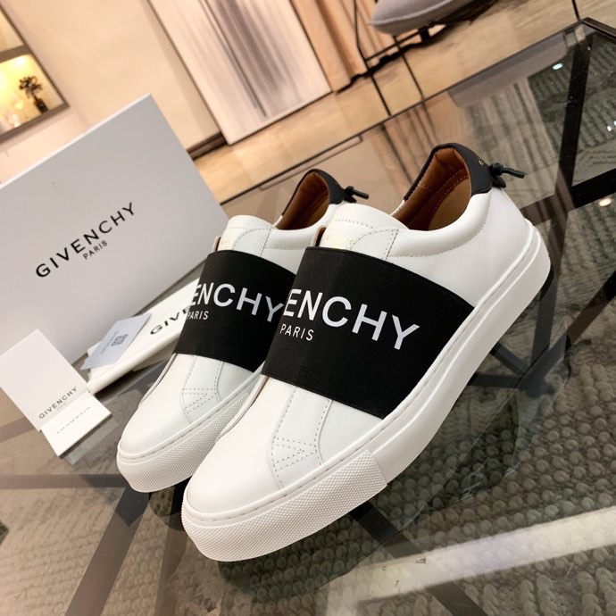 Givenchy Sneakers